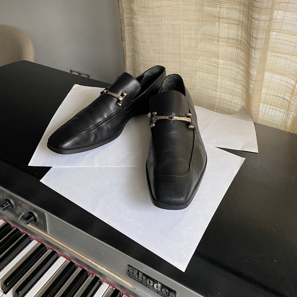 Gucci | Shoes | Gucci Black Leather Loafers Size 4 Moccasins 